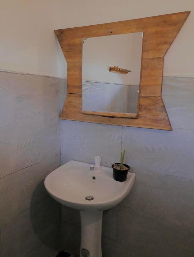 Sun Shine Guest House 尼甘布 外观 照片