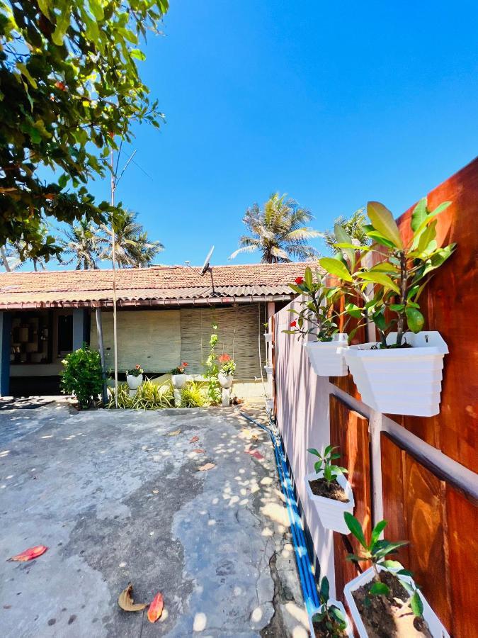 Sun Shine Guest House 尼甘布 外观 照片