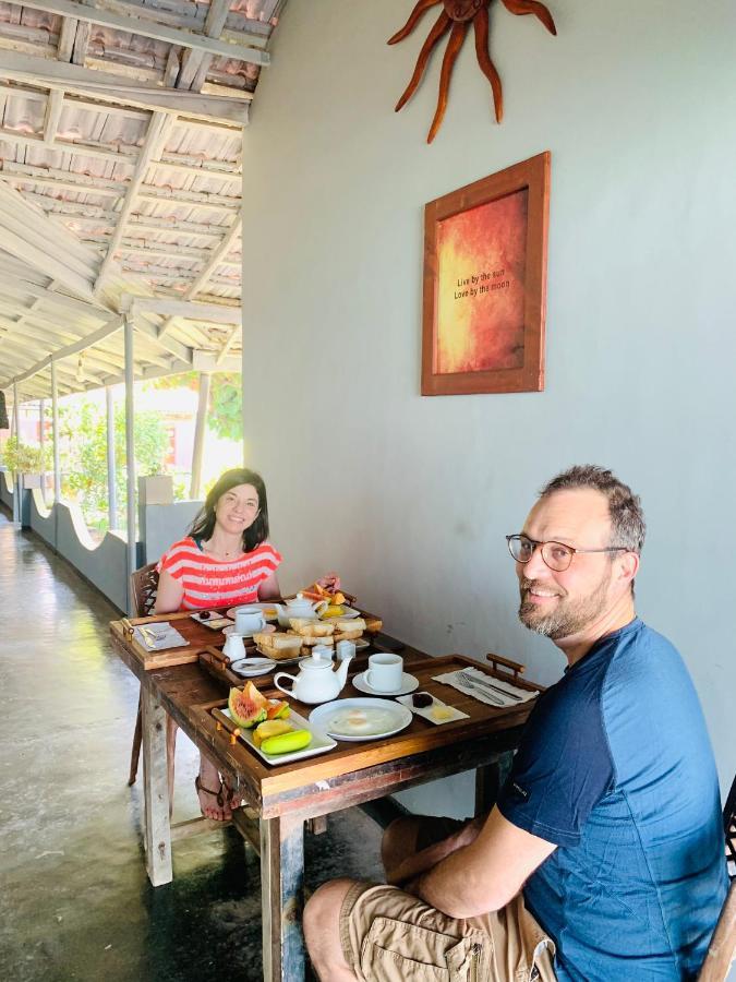 Sun Shine Guest House 尼甘布 外观 照片